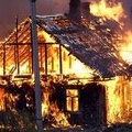 Браславские спасатели вытащили из огня крепко спящего мужчину Браславские спасатели вытащили из огня крепко спящего мужчину