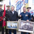 Потомству в пример