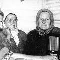 Свет улыбок и тепло натруженных рук Свет улыбок и тепло натруженных рук